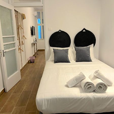 Queen Regina Suites By Platform 357 Нікосія Екстер'єр фото